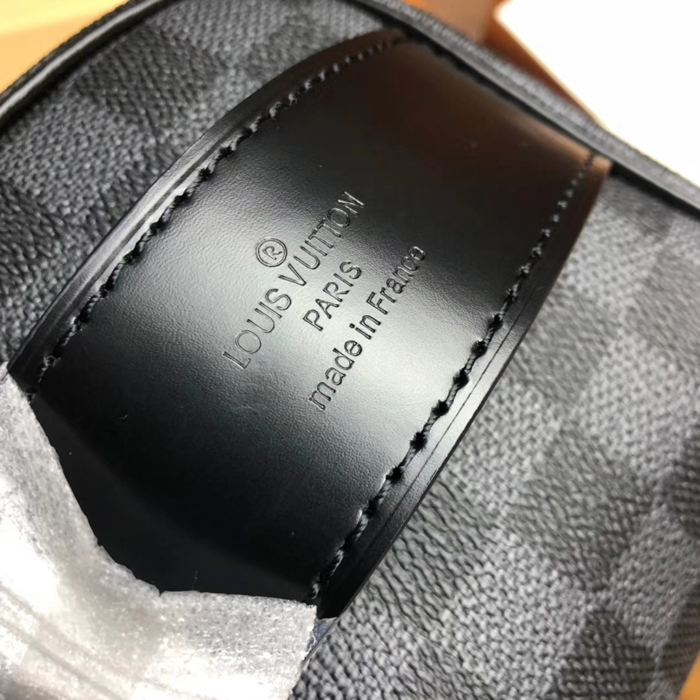 Косметичка Louis Vuitton Toiletry Pouch MM N47625 Damier Graphite Canvas "Graphite" фото № 7