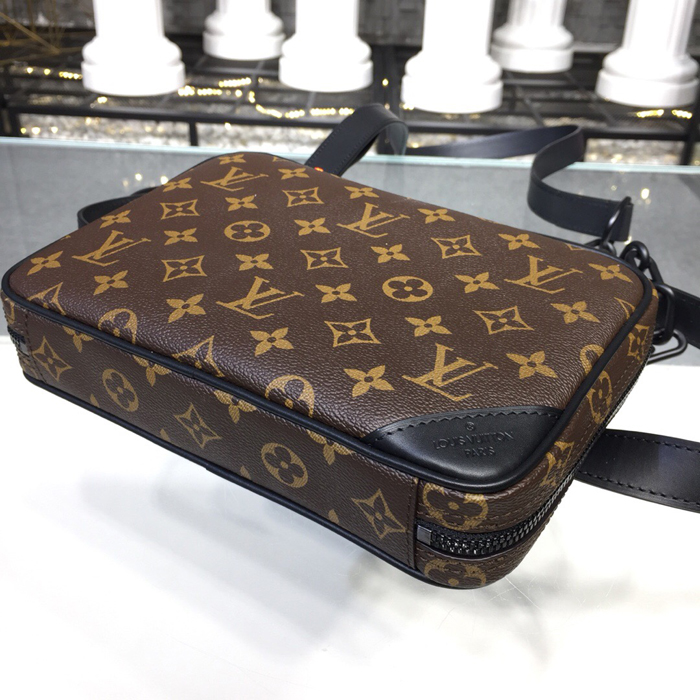 Сумка Louis Vuitton Utility Front Bag M44468 Monogram Coated Canvas "Brown" фото № 5