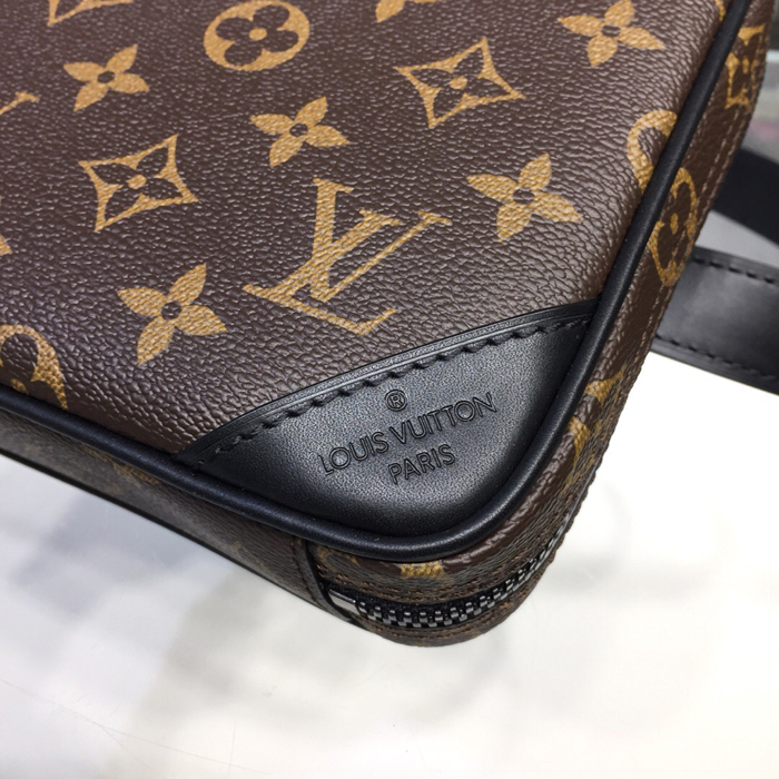 Сумка Louis Vuitton Utility Front Bag M44468 Monogram Coated Canvas "Brown" фото № 7