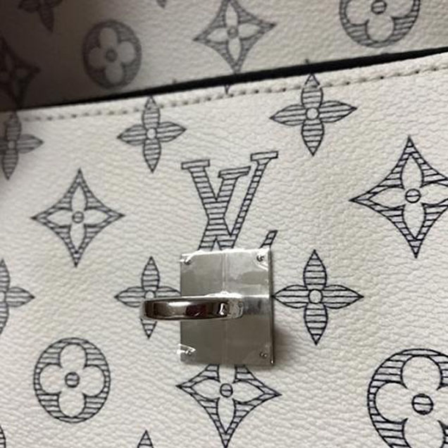 Рюкзак Louis Vuitton M54125 Steamer Backpack Monogram Savane Canvas "White" фото № 10