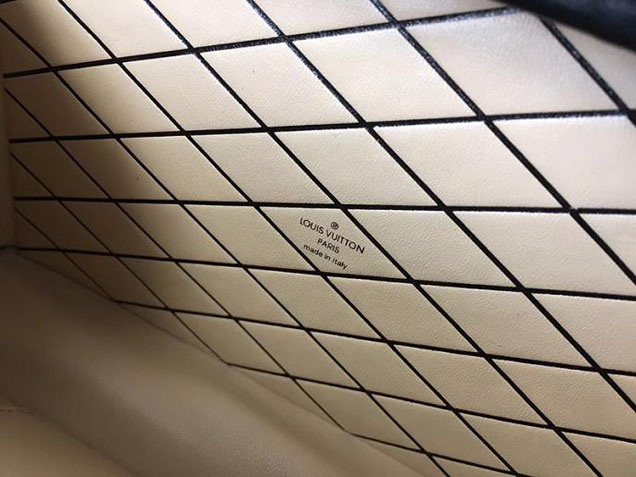 Сумка Louis Vuitton Monogram Canvas Petite Malle M43647 "Brown" фото № 10