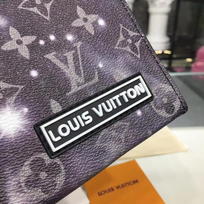 Клатч Louis Vuitton Pochette Voyage MM M44448 Monogram Coated Canvas "Galaxy" фото № 5