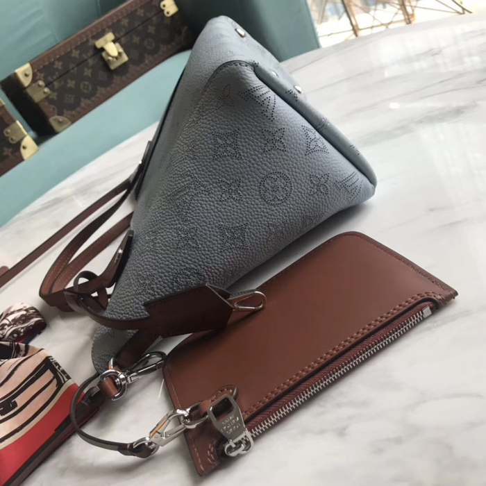 Сумка Louis Vuitton Hina PM M52975 Mahina Leather Bleu Horizon Pumpkin "Blue" фото № 4