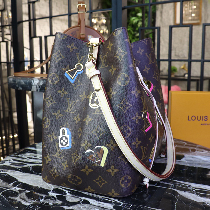 Сумка Louis Vuitton NeoNoe M44369 Monogram Canvas "Brown" фото № 3