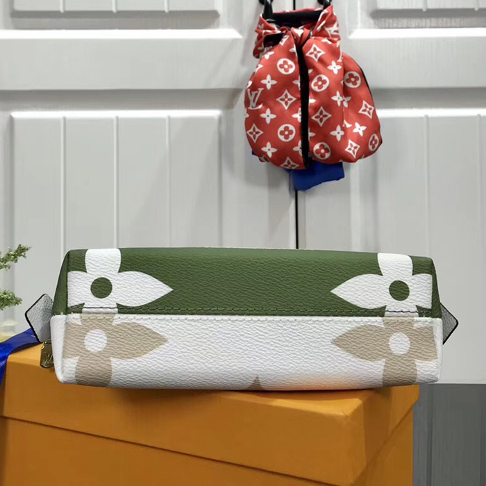 Косметичка Louis Vuitton Pochette Cosme XL M67693 Monogram Coated Canvas Khaki "Green" фото № 5