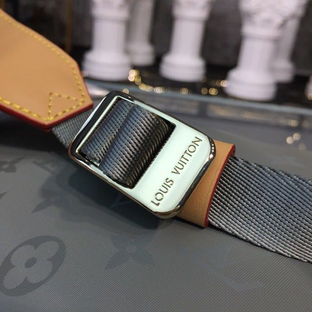 Сумка Louis Vuitton Messenger PM Bag Monogram Titanium Canvas Fall Winter 2018 Collection M43889 Grey "Brown" фото № 5