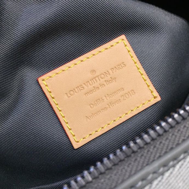 Сумка Louis Vuitton Messenger PM Bag Monogram Titanium Canvas Fall Winter 2018 Collection M43889 Grey "Brown" фото № 10