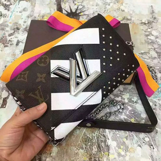 Сумка Louis Vuitton M62389 Twist Chain Wallet Monogram Canvas "Brown" фото № 3