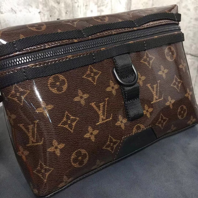 Сумка Louis Vuitton Monogram Glaze Messenger PM M43895 "Brown" фото № 4