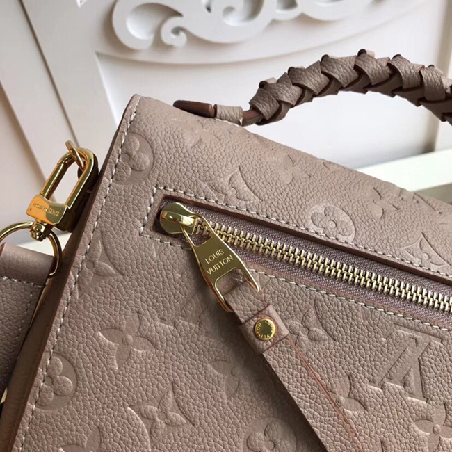 Сумка Louis Vuitton M43941 Pochette Metis Monogram Empreinte Leather Vison "Beige" фото № 6
