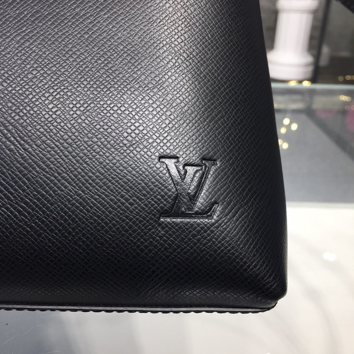 Портфель Louis Vuitton Anton Soft Briefcase M33416 Taiga Leather "Black" фото № 5