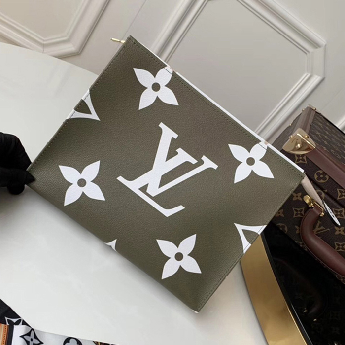 Косметичка Louis Vuitton Toilet Pouch XL M67691 Monogram Coated Canvas Khaki "Green" фото № 2