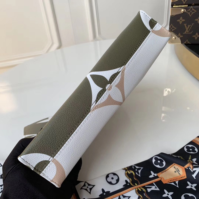 Косметичка Louis Vuitton Toilet Pouch XL M67691 Monogram Coated Canvas Khaki "Green" фото № 8
