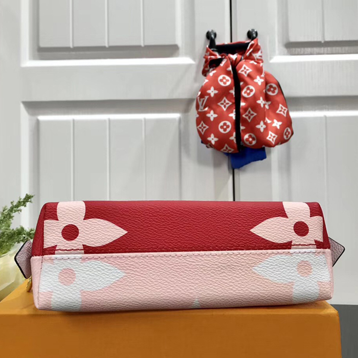 Косметичка Louis Vuitton Pochette Cosme XL M67694 Monogram Coated Canvas Pink "Red" фото № 5