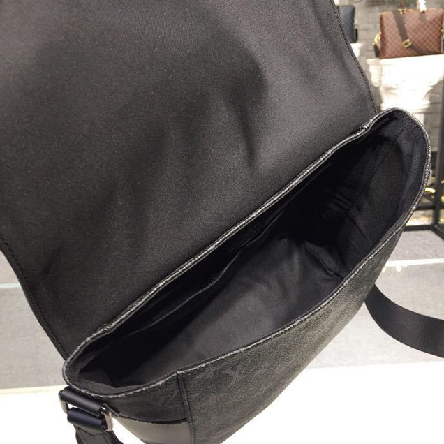 Сумка Louis Vuitton Messenger PM Explorer Bag 26cm Monogram Eclipse Canvas Fall Winter 2018 Collection M40565 Noir "Black" фото № 10