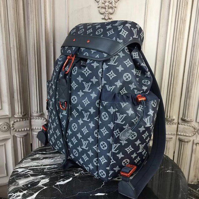 Рюкзак Louis Vuitton Monogram Coated Canvas Discovery Backpack M43693 "Navy Blue" фото № 3