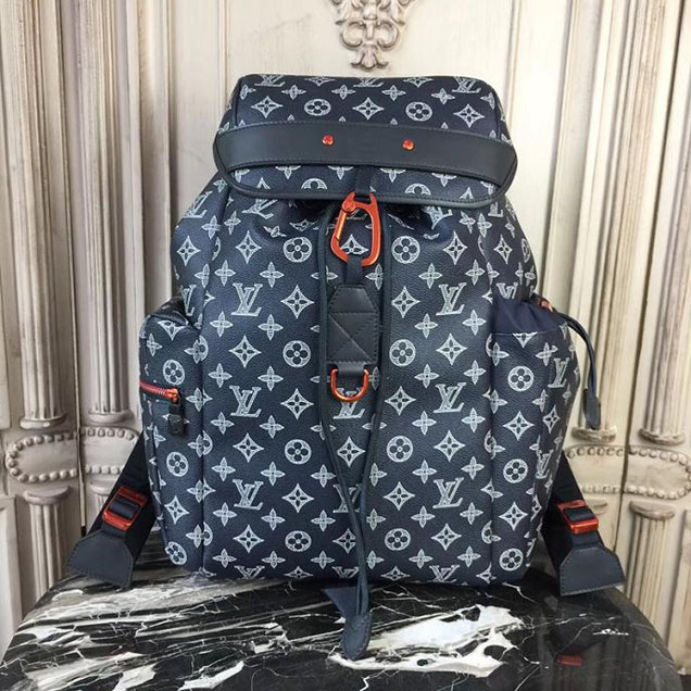 Рюкзак Louis Vuitton Monogram Coated Canvas Discovery Backpack M43693 "Navy Blue" фото № 2