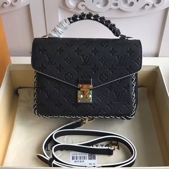 Сумка Louis Vuitton M43942 Pochette Metis Monogram Empreinte Leather "Black" фото № 4