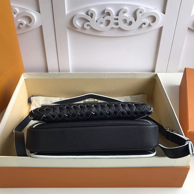 Сумка Louis Vuitton M43942 Pochette Metis Monogram Empreinte Leather "Black" фото № 5