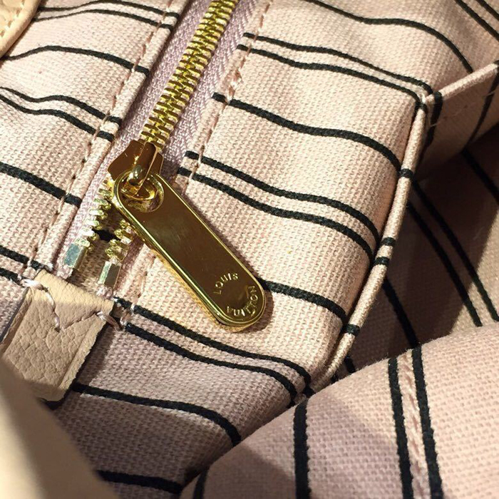 Сумка Louis Vuitton Artsy MM M44243 Monogram Empreinte Leather Papyrus "Beige" фото № 10