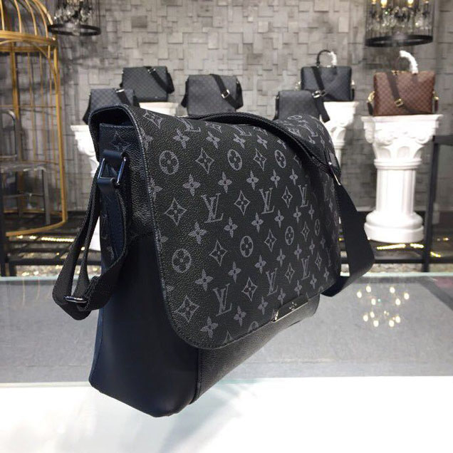 Сумка Louis Vuitton Messenger MM Explorer Bag 32cm Monogram Eclipse Canvas Fall Winter 2018 Collection M40539 Noir "Black" фото № 3