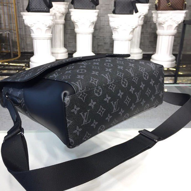 Сумка Louis Vuitton Messenger MM Explorer Bag 32cm Monogram Eclipse Canvas Fall Winter 2018 Collection M40539 Noir "Black" фото № 4