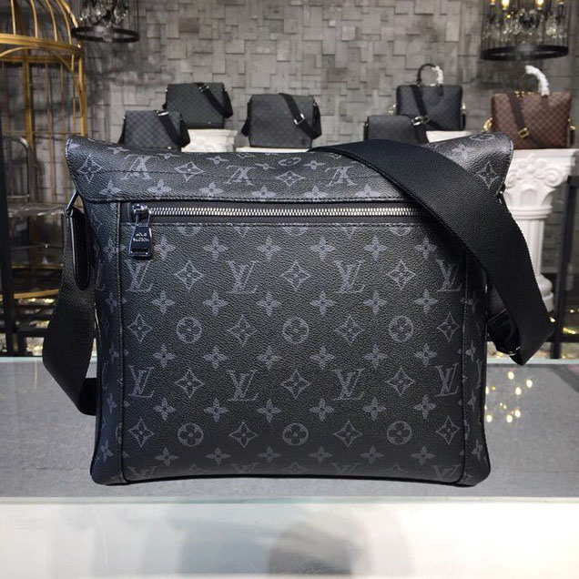 Сумка Louis Vuitton Messenger MM Explorer Bag 32cm Monogram Eclipse Canvas Fall Winter 2018 Collection M40539 Noir "Black" фото № 10