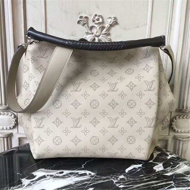 Сумка Louis Vuitton M50032 Babylone PM Hobo Bag Mahina Leather "Beige" фото № 4