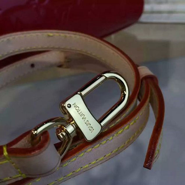 Сумка Louis Vuitton M90179 Brea MM Tote Bag Monogram Vernis "Red" фото № 10