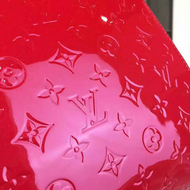 Сумка Louis Vuitton M90179 Brea MM Tote Bag Monogram Vernis "Red" фото № 7