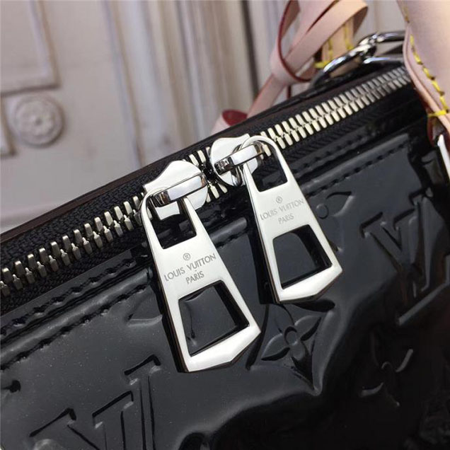 Сумка Louis Vuitton Monogram Vernis Neo Triangle M94398B "Black" фото № 7