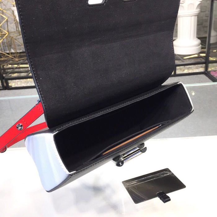 Сумка Louis Vuitton Twist MM M52894 Epi Leather White "Black" фото № 9