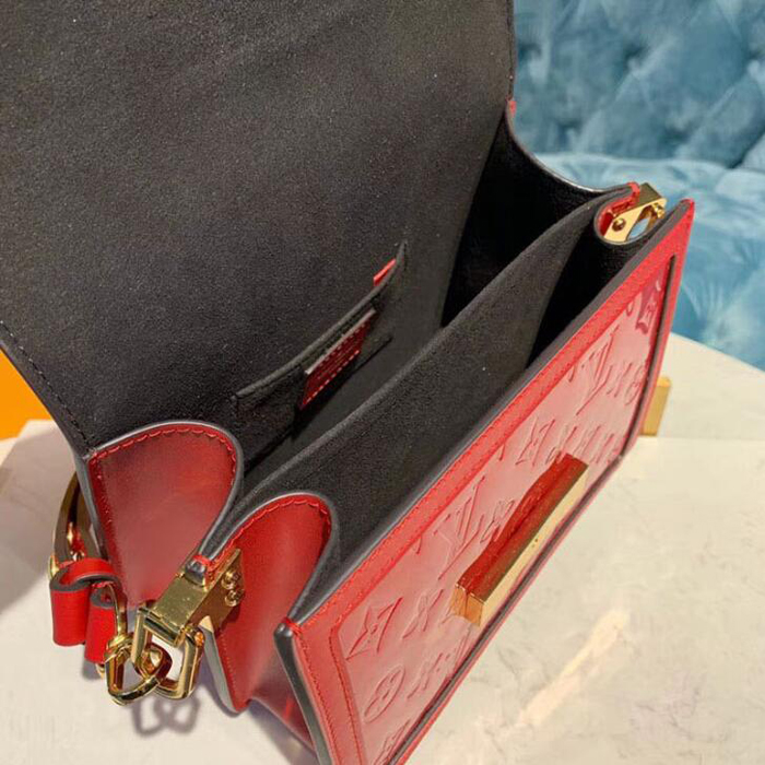 Сумка Louis Vuitton Mini Dauphine M90499 Monogram Vernis "Red" фото № 8