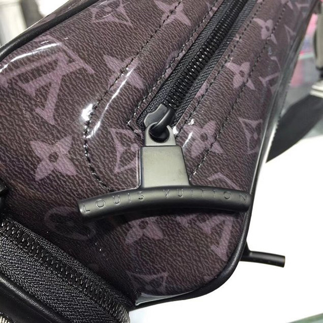 Сумка Louis Vuitton Monogram Eclipse Glaze Canvas Camera Bag 2018 "Purple" фото № 6