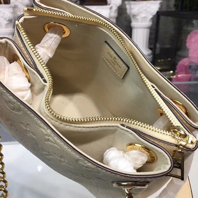Сумка Louis Vuitton Monogram Empreinte Surene BB Bag Creme M43877 2018 "Beige" фото № 9