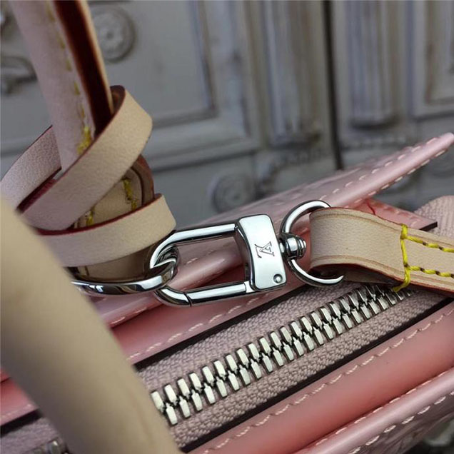 Сумка Louis Vuitton Monogram Vernis Neo Triangle M94398 "Pink" фото № 9