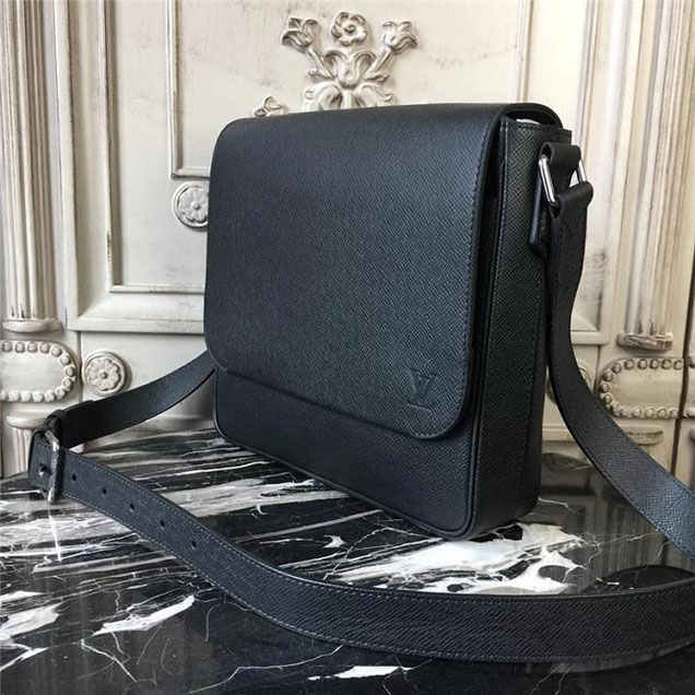 Сумка Louis Vuitton Taiga Leather Roman PM M32726 "Black" фото № 3