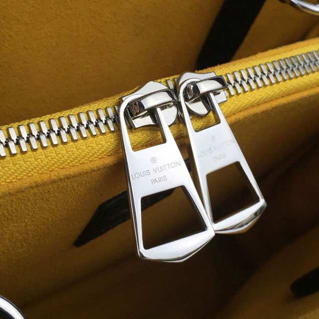 Сумка Louis Vuitton Epi Leather Twist Tote M53396 "White" фото № 8