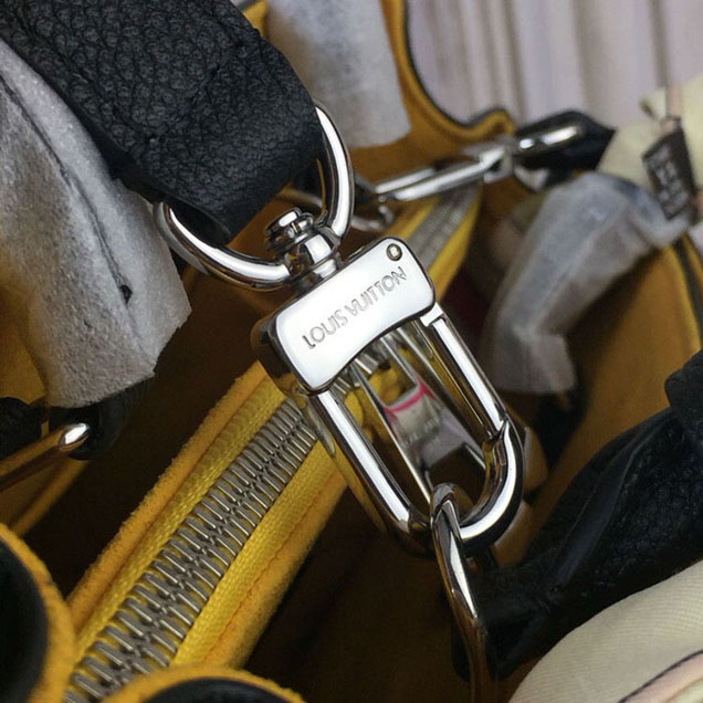 Сумка Louis Vuitton Epi Leather Twist Tote M53396 "White" фото № 9