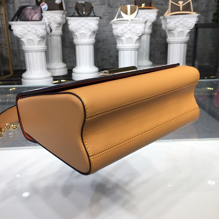 Сумка Louis Vuitton Twist MM M44460 Monogram Canvas "White" фото № 6