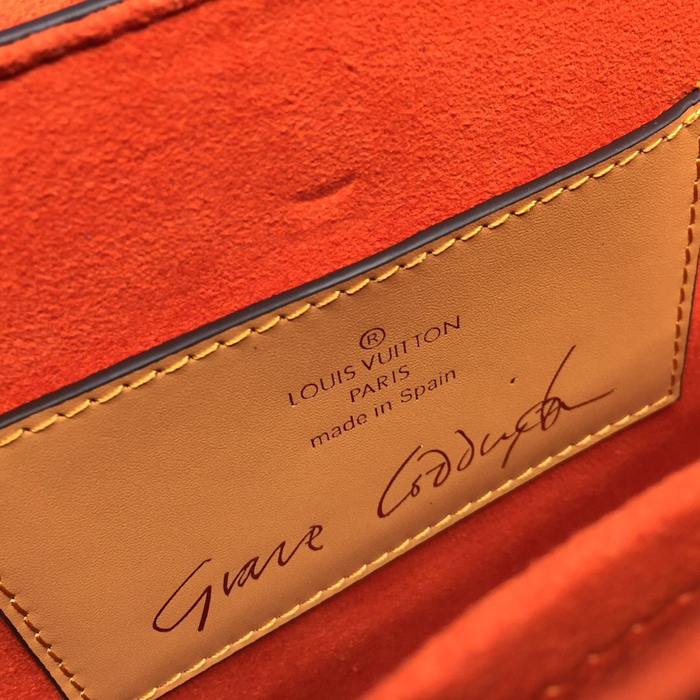 Сумка Louis Vuitton Twist MM M44460 Monogram Canvas "White" фото № 10