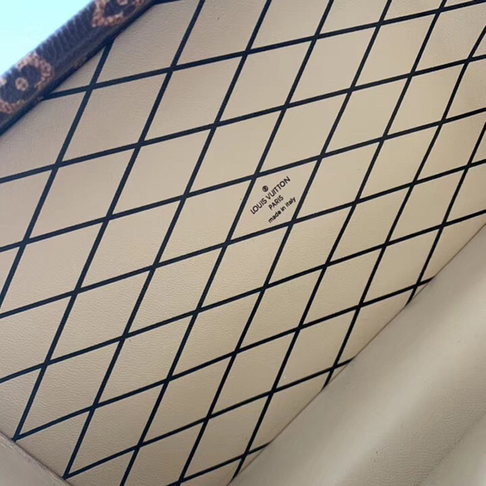 Сумка Louis Vuitton Petite Malle M52737 Monogram Canvas "Brown" фото № 10