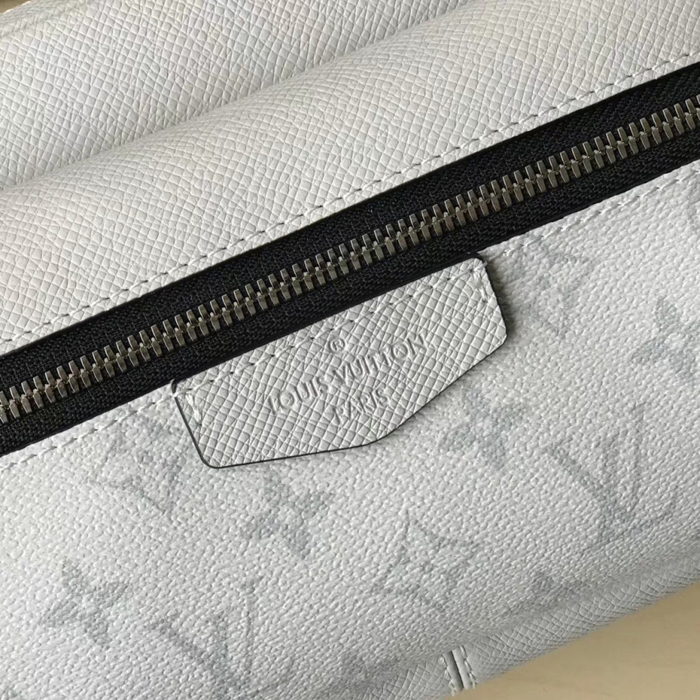 Сумка Louis Vuitton Outdoor Bumbag M30247 Taiga Leather Silver "White" фото № 7
