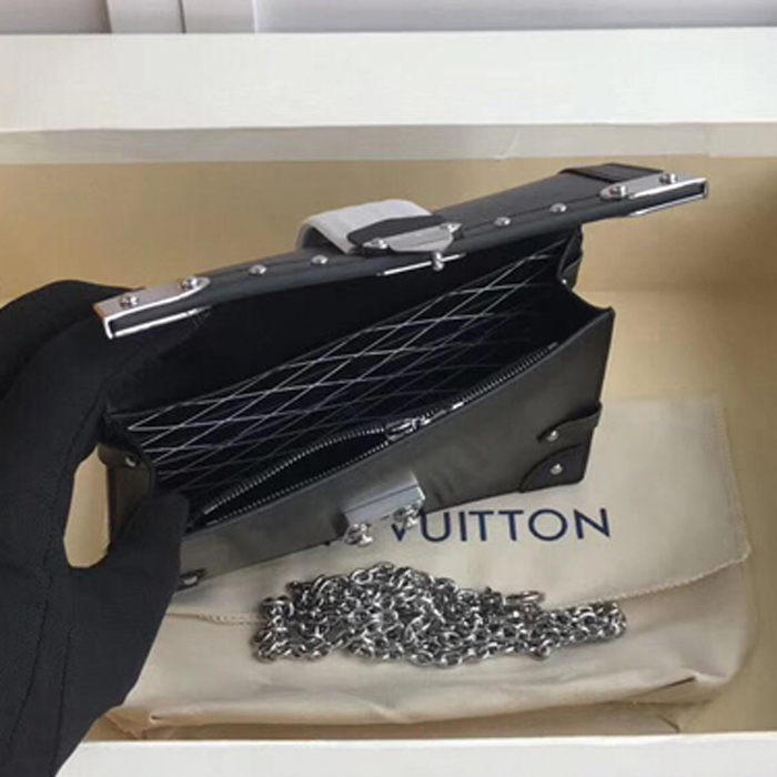 Сумка Louis Vuitton Trunk Chain Wallet M67507 Epi Leather "Black" фото № 8