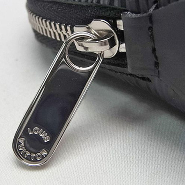 Косметичка Louis Vuitton M41348 Cosmetic Pouch Epi Leather "Red" фото № 7