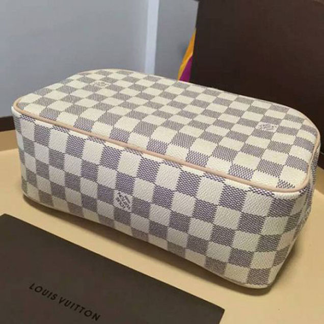 Косметичка Louis Vuitton N41420 Toiletry Bag 25 Damier Azur Canvas "White" фото № 4