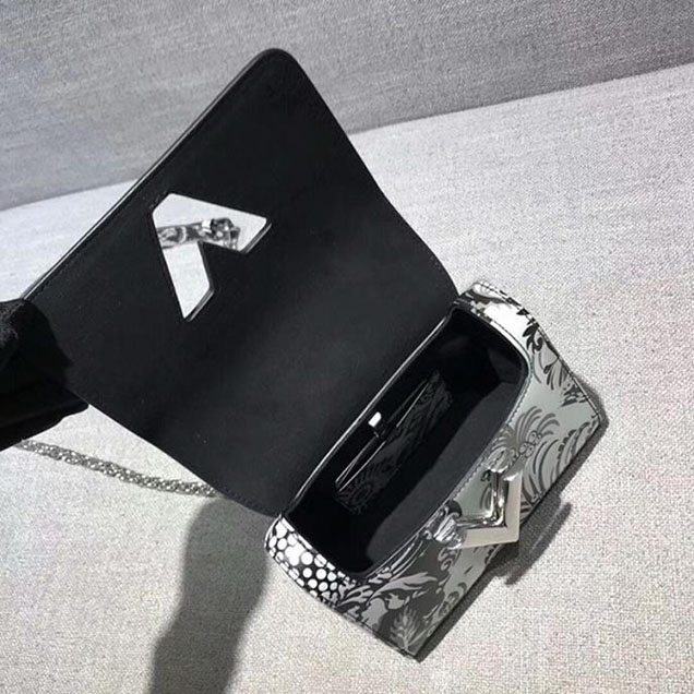 Сумка Louis Vuitton Twist PM M54938 Epi Leather "White" фото № 9