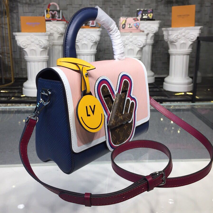 Сумка Louis Vuitton Twist MM M52514 Epi Leather Rose Ballerine Pink "Navy Blue" фото № 3