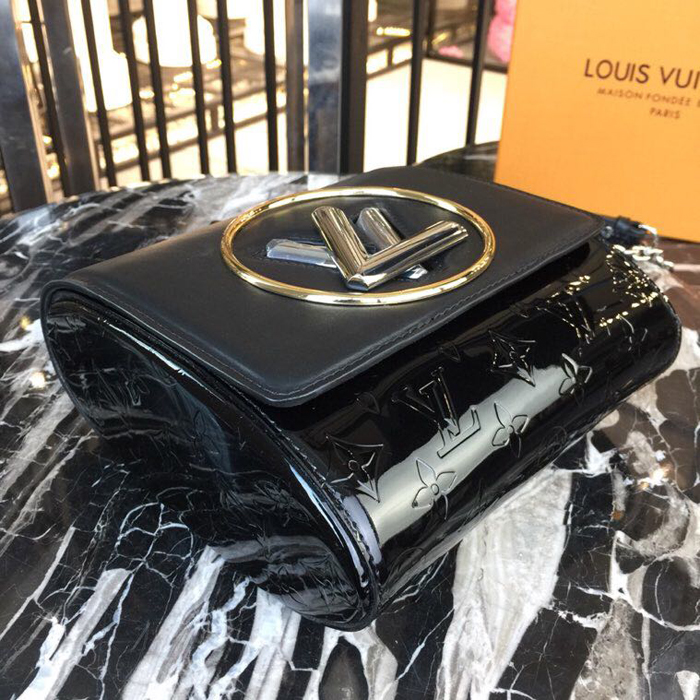Сумка Louis Vuitton Pochette Twist M90366 Monogram Vernis "Black" фото № 7