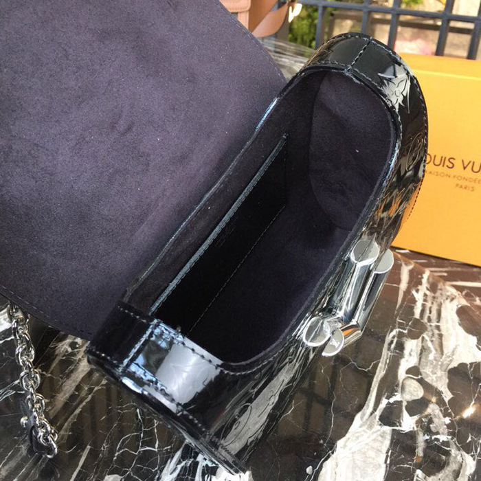 Сумка Louis Vuitton Pochette Twist M90366 Monogram Vernis "Black" фото № 10